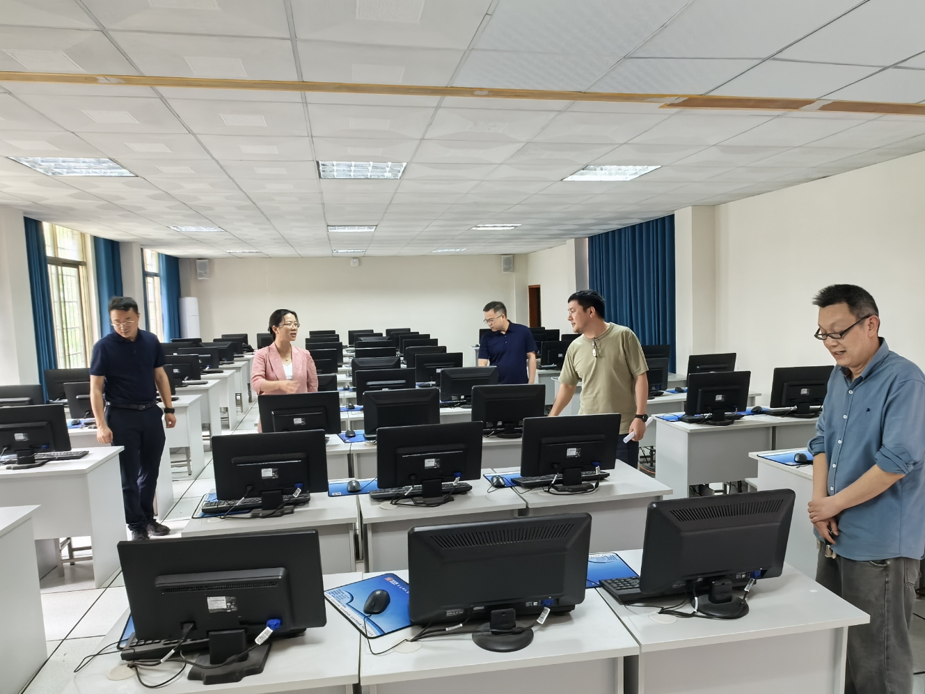 william威廉中文官网