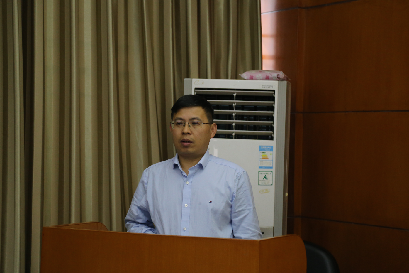 william威廉中文官网